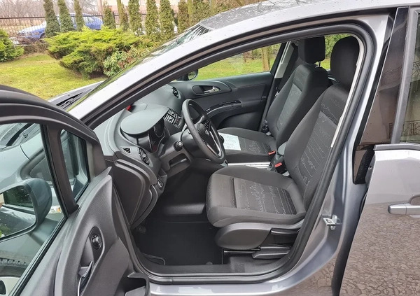 Opel Meriva cena 34555 przebieg: 115900, rok produkcji 2015 z Przysucha małe 781